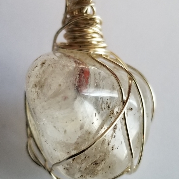 Handmade wire wrapped pendant clear stone with inclusions silver tone - Picture 9 of 16